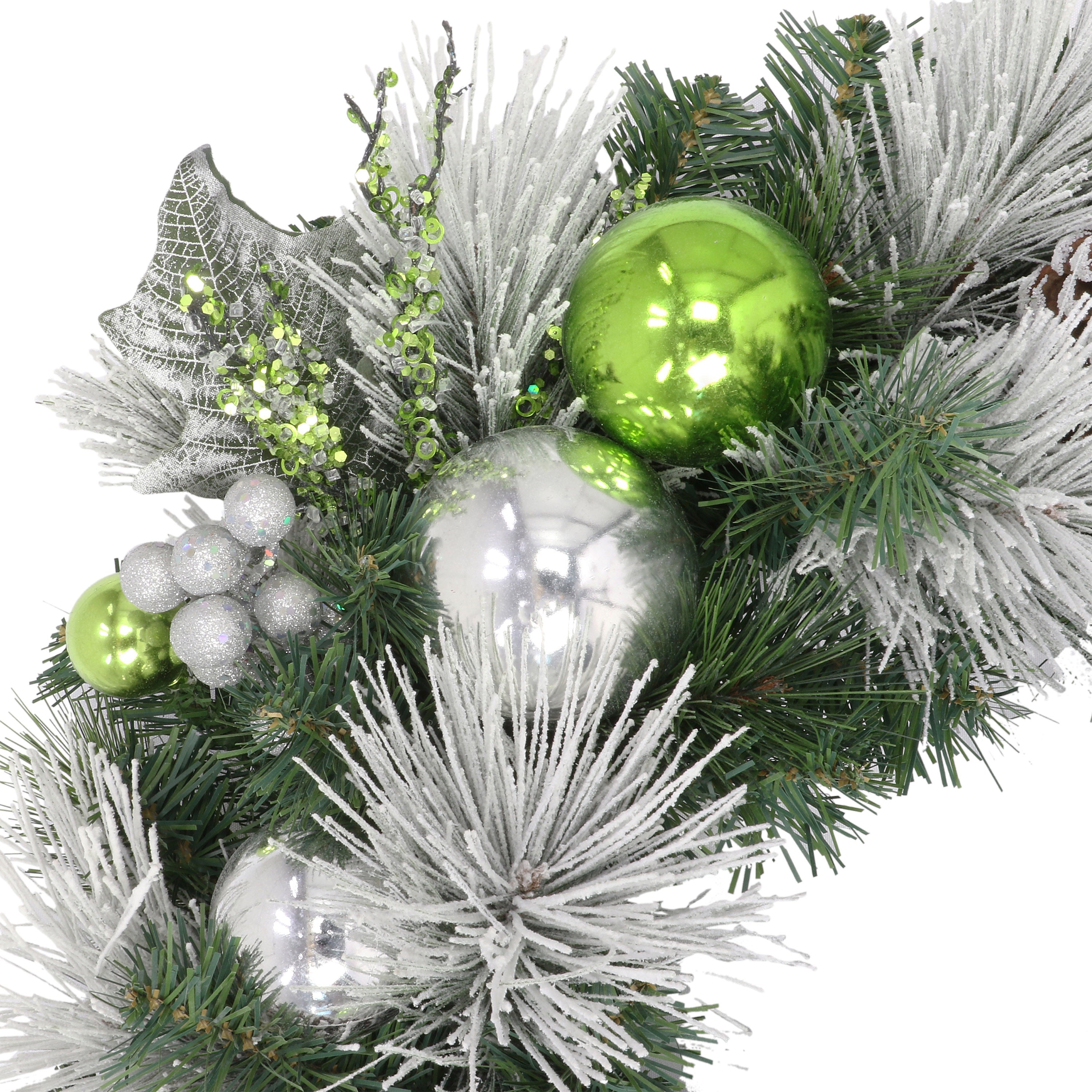 24" Decorated Aritficial Wreath